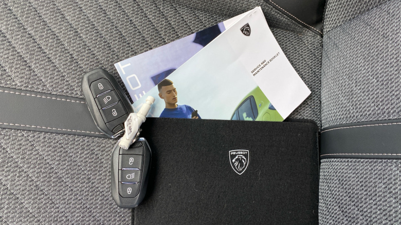 Peugeot 208 1.2 Hybrid 100 Allure 5dr e-DSC6 Petrol Hatchback